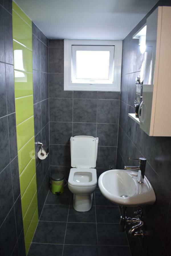 Takis Apartments Aya Napa Dış mekan fotoğraf