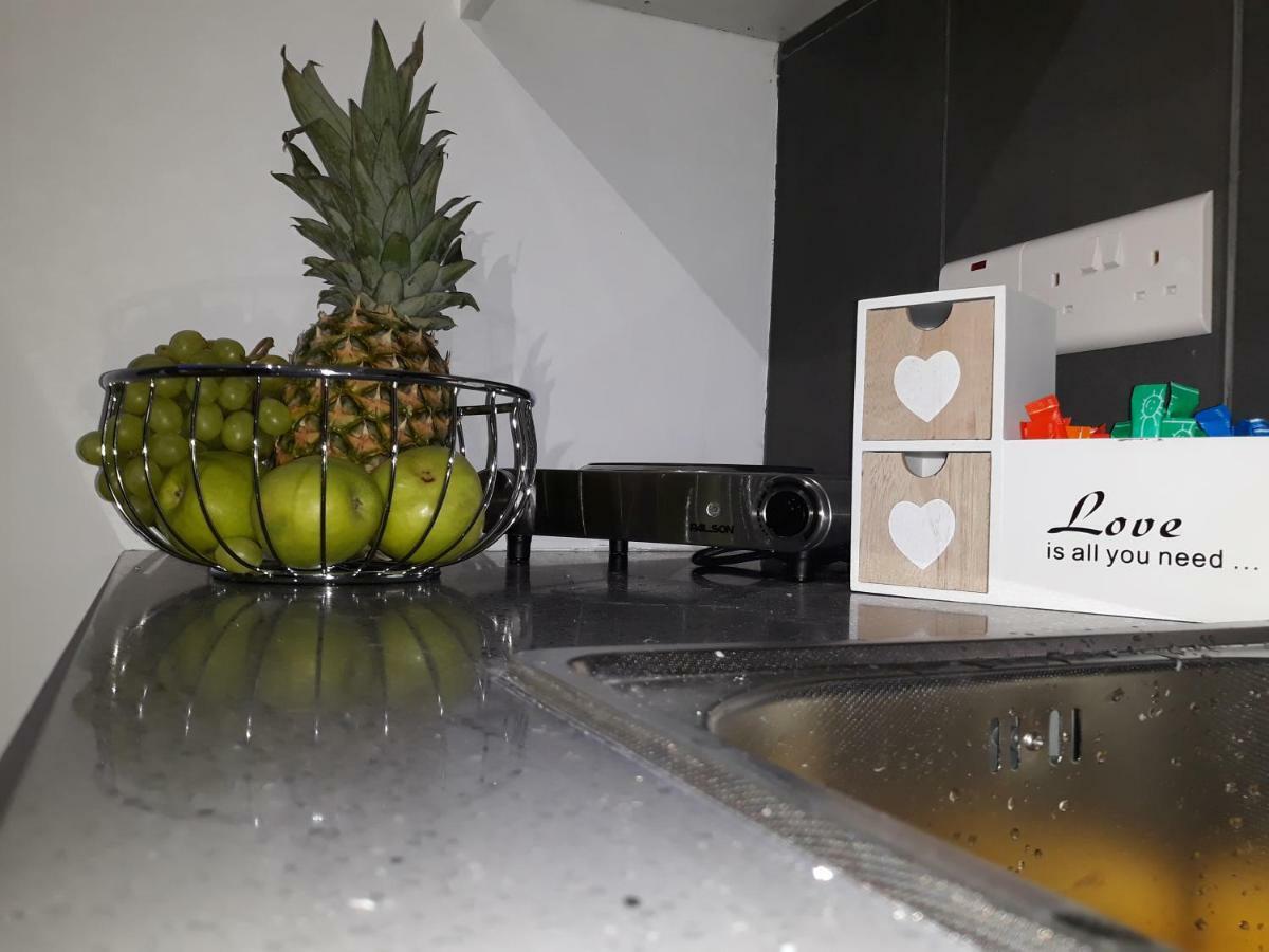 Takis Apartments Aya Napa Dış mekan fotoğraf